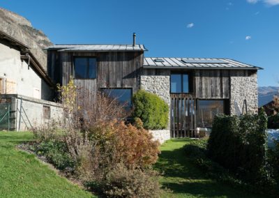 Transformation de deux granges